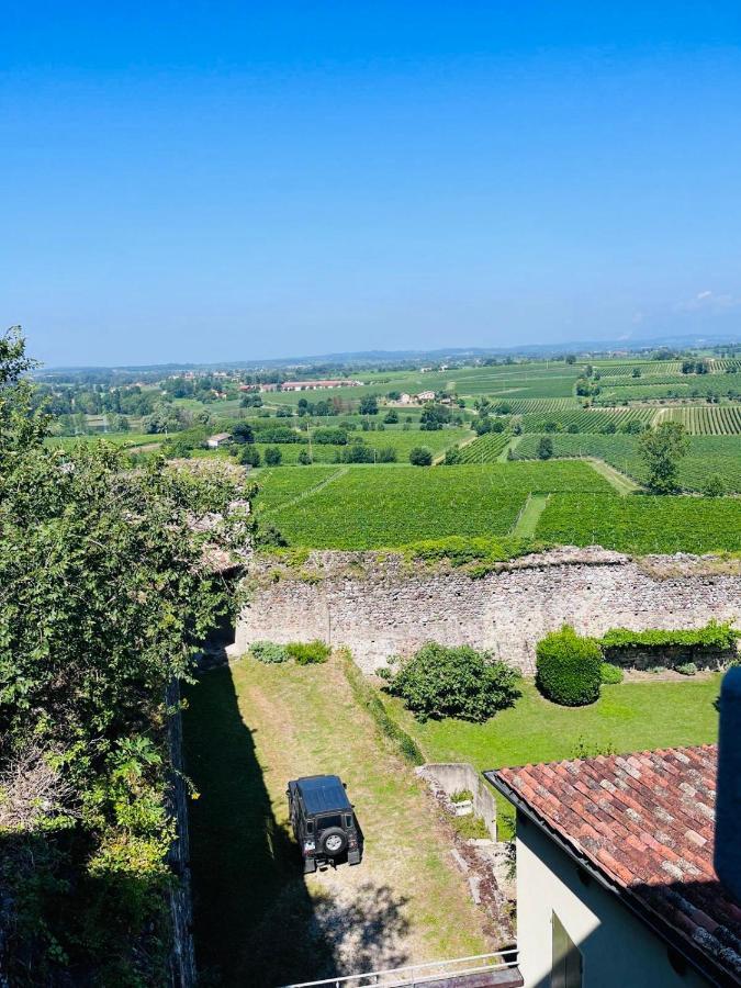 Ferienwohnung Thomas' Castle Pozzolengo Exterior foto