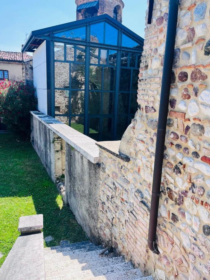 Ferienwohnung Thomas' Castle Pozzolengo Exterior foto