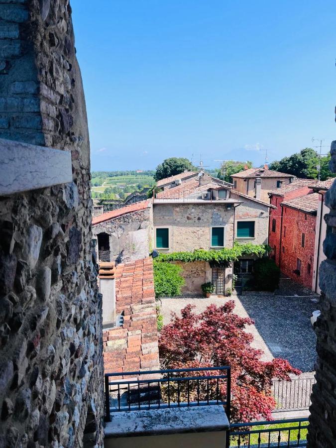 Ferienwohnung Thomas' Castle Pozzolengo Exterior foto